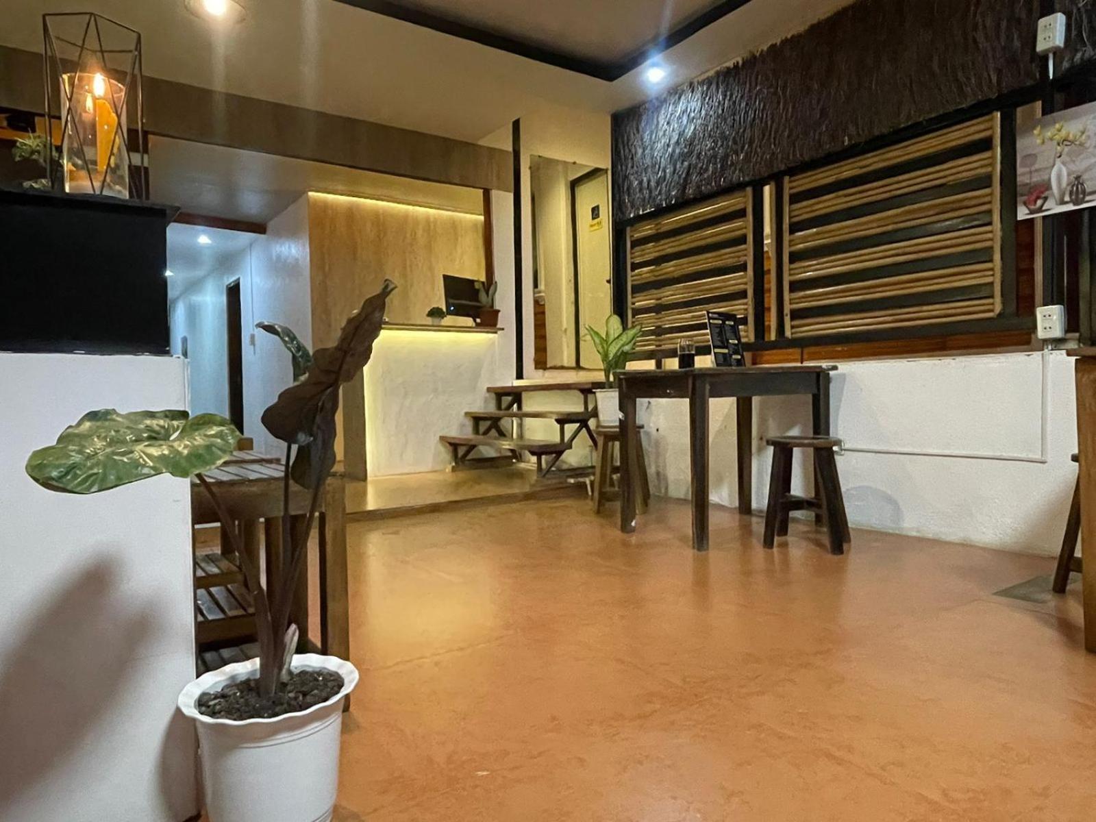 Trail Inn Puerto Princesa Ngoại thất bức ảnh